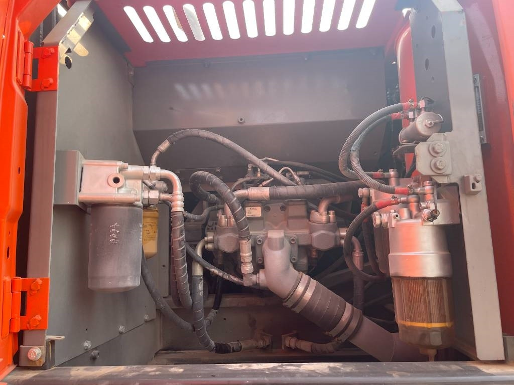 Hitachi ZX 240 - Pásové rýpadlo: obrázok 2 Hitachi ZX 240 - Pásové rýpadlo: obrázok 2