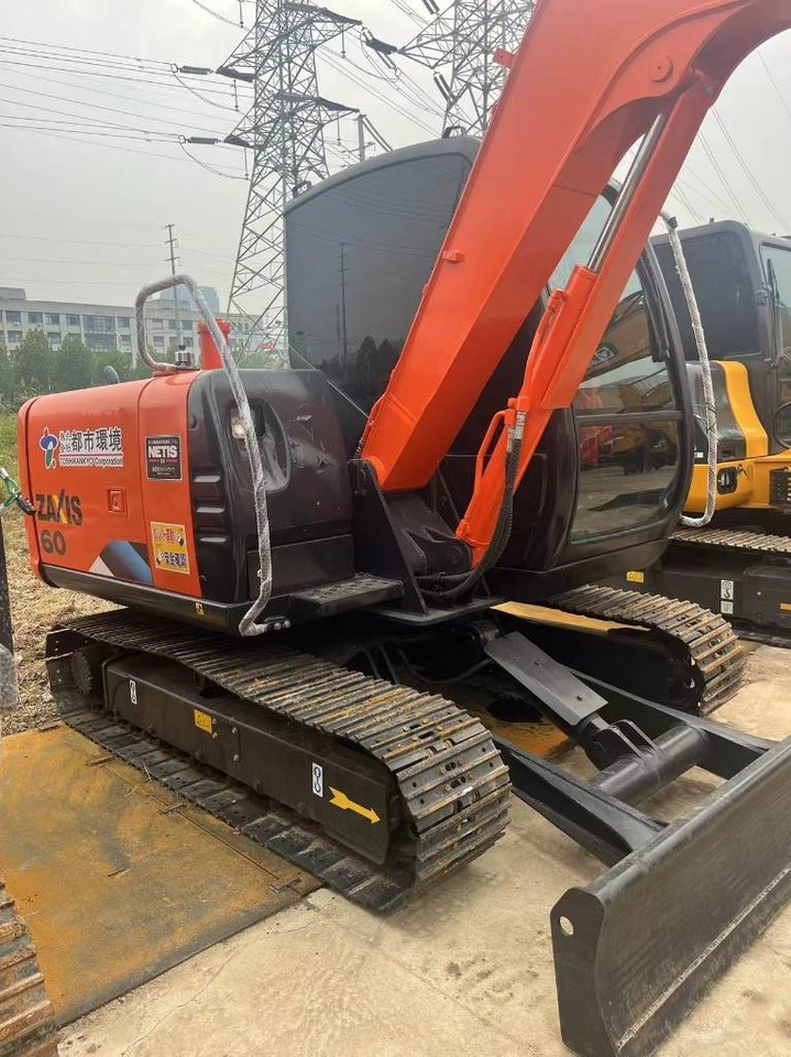 Hitachi ZX 60 - Mini rýpadlo: obrázok 3 Hitachi ZX 60 - Mini rýpadlo: obrázok 3