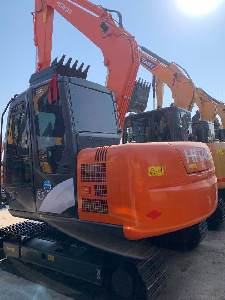 Hitachi ZX 70 - Mini rýpadlo: obrázok 2 Hitachi ZX 70 - Mini rýpadlo: obrázok 2