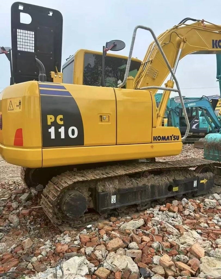 Komatsu PC 110 - Pásové rýpadlo: obrázok 4 Komatsu PC 110 - Pásové rýpadlo: obrázok 4
