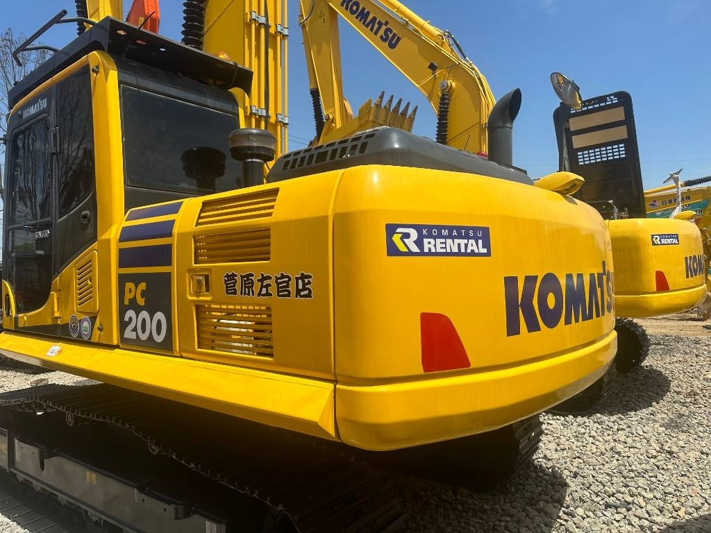 Komatsu PC 200-8 - Pásové rýpadlo: obrázok 1 Komatsu PC 200-8 - Pásové rýpadlo: obrázok 1
