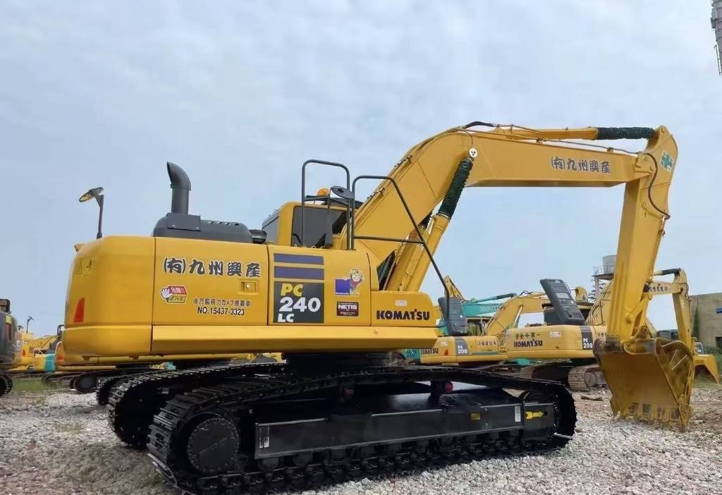 Komatsu PC 240 - Pásové rýpadlo: obrázok 1 Komatsu PC 240 - Pásové rýpadlo: obrázok 1