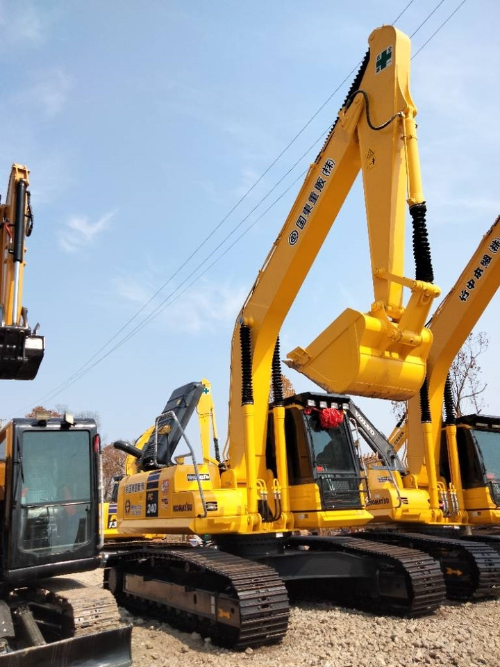 Komatsu PC 240 - Pásové rýpadlo: obrázok 1 Komatsu PC 240 - Pásové rýpadlo: obrázok 1