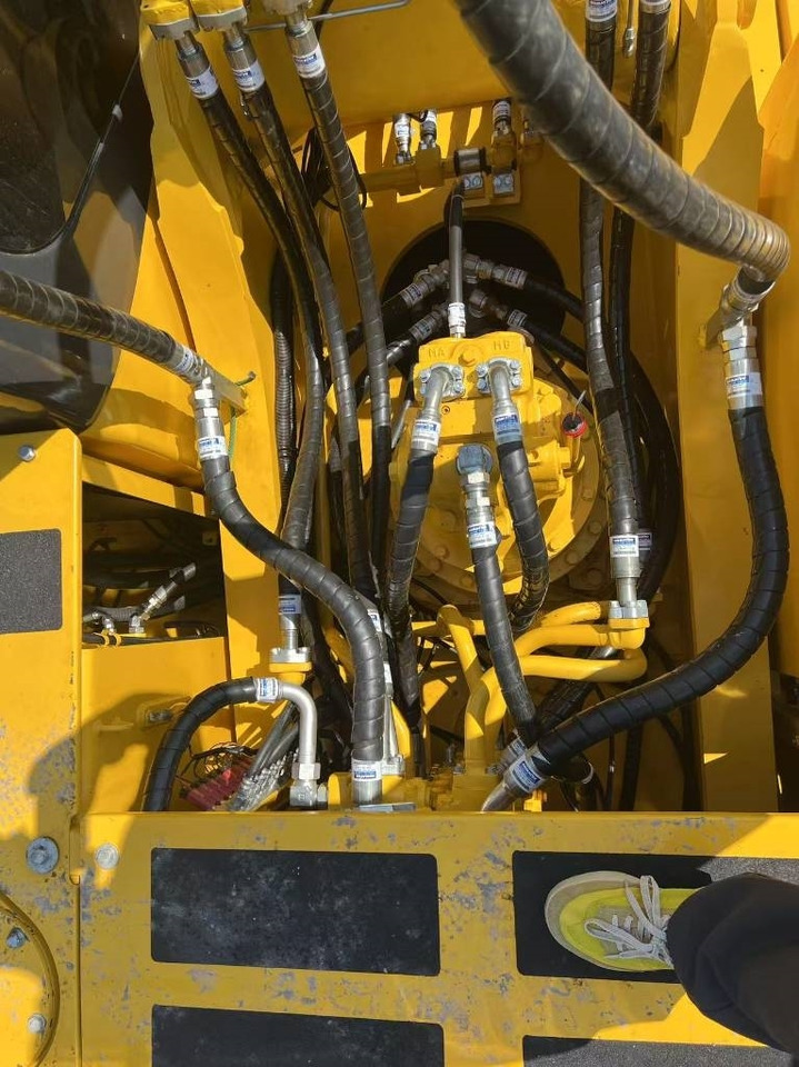 Pásové rýpadlo Komatsu PC 300: obrázok 6 Pásové rýpadlo Komatsu PC 300: obrázok 6