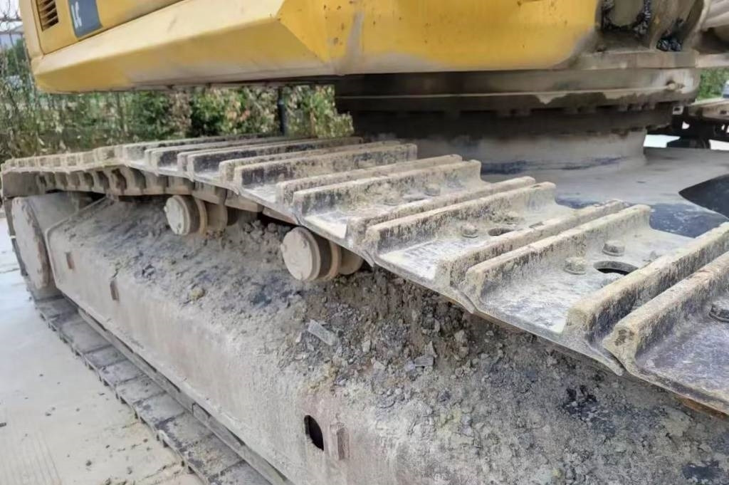 Komatsu PC 460-8 - Pásové rýpadlo: obrázok 4 Komatsu PC 460-8 - Pásové rýpadlo: obrázok 4