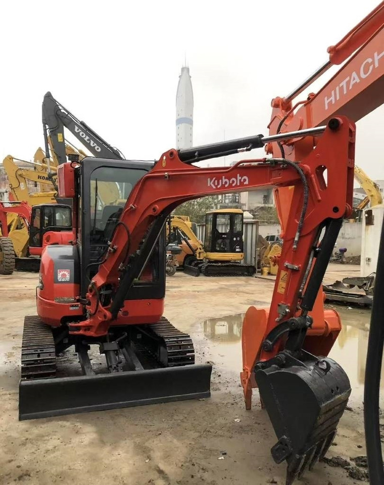 Kubota U 35 - Mini rýpadlo: obrázok 4 Kubota U 35 - Mini rýpadlo: obrázok 4