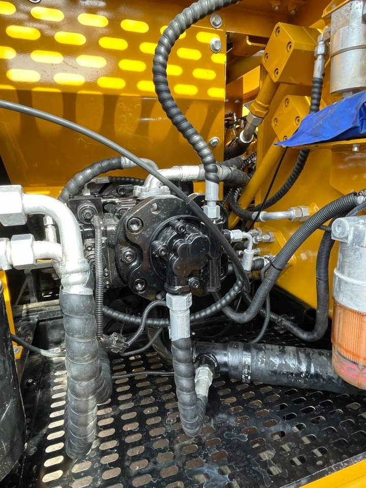 Sany SY 135 - Pásové rýpadlo: obrázok 4 Sany SY 135 - Pásové rýpadlo: obrázok 4