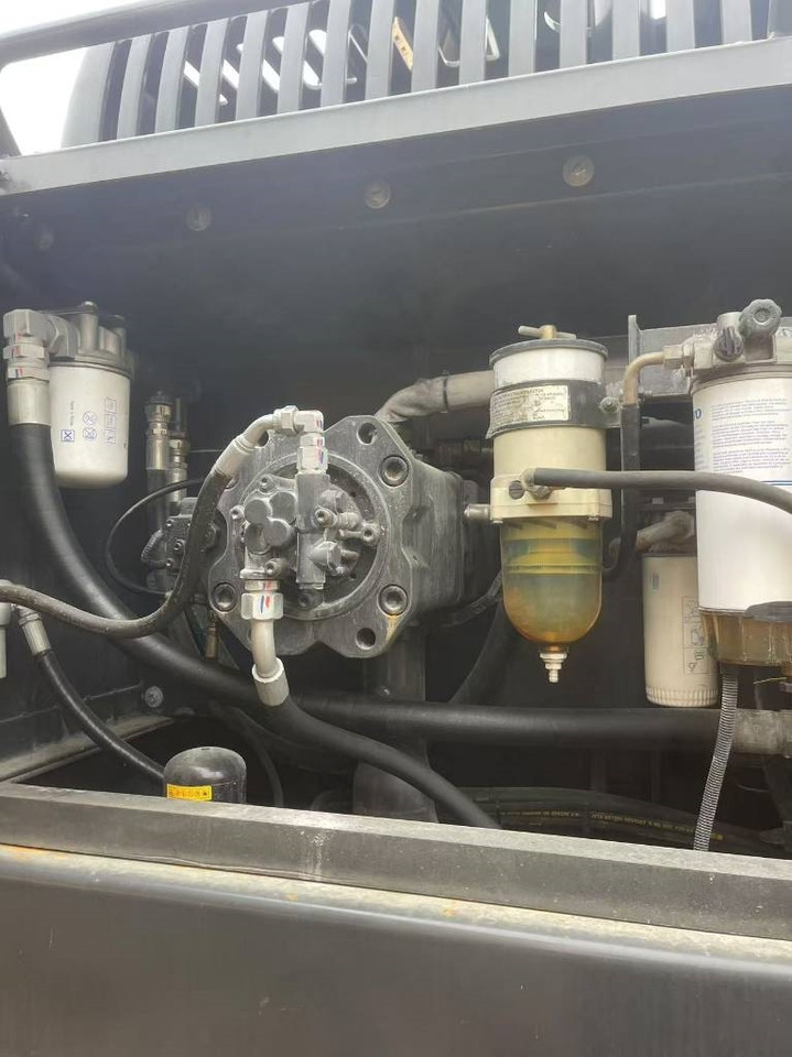 Volvo EC 350 - Pásové rýpadlo: obrázok 5 Volvo EC 350 - Pásové rýpadlo: obrázok 5