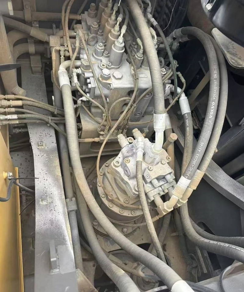 Volvo EC 380 - Pásové rýpadlo: obrázok 4 Volvo EC 380 - Pásové rýpadlo: obrázok 4