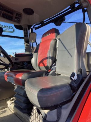 Case IH OPTUM 300 CVX - Traktor: obrázok 5 Case IH OPTUM 300 CVX - Traktor: obrázok 5
