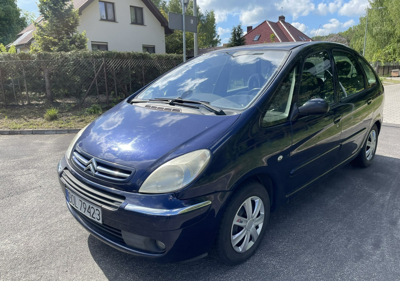 Citroen Xsara Picasso Citroen Xsara Picasso 1.6HDI-110KM Klima tempomat 2006 - Automobil: obrázok 2 Citroen Xsara Picasso Citroen Xsara Picasso 1.6HDI-110KM Klima tempomat 2006 - Automobil: obrázok 2