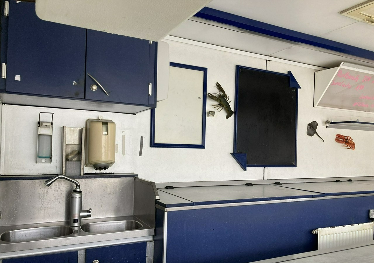 Fiat Ducato Autosklep mięso-ryba Gastronomiczny Food Truck Foodtruck sklep 2004 - Pojazdná predajňa, Dodávka: obrázok 3 Fiat Ducato Autosklep mięso-ryba Gastronomiczny Food Truck Foodtruck sklep 2004 - Pojazdná predajňa, Dodávka: obrázok 3