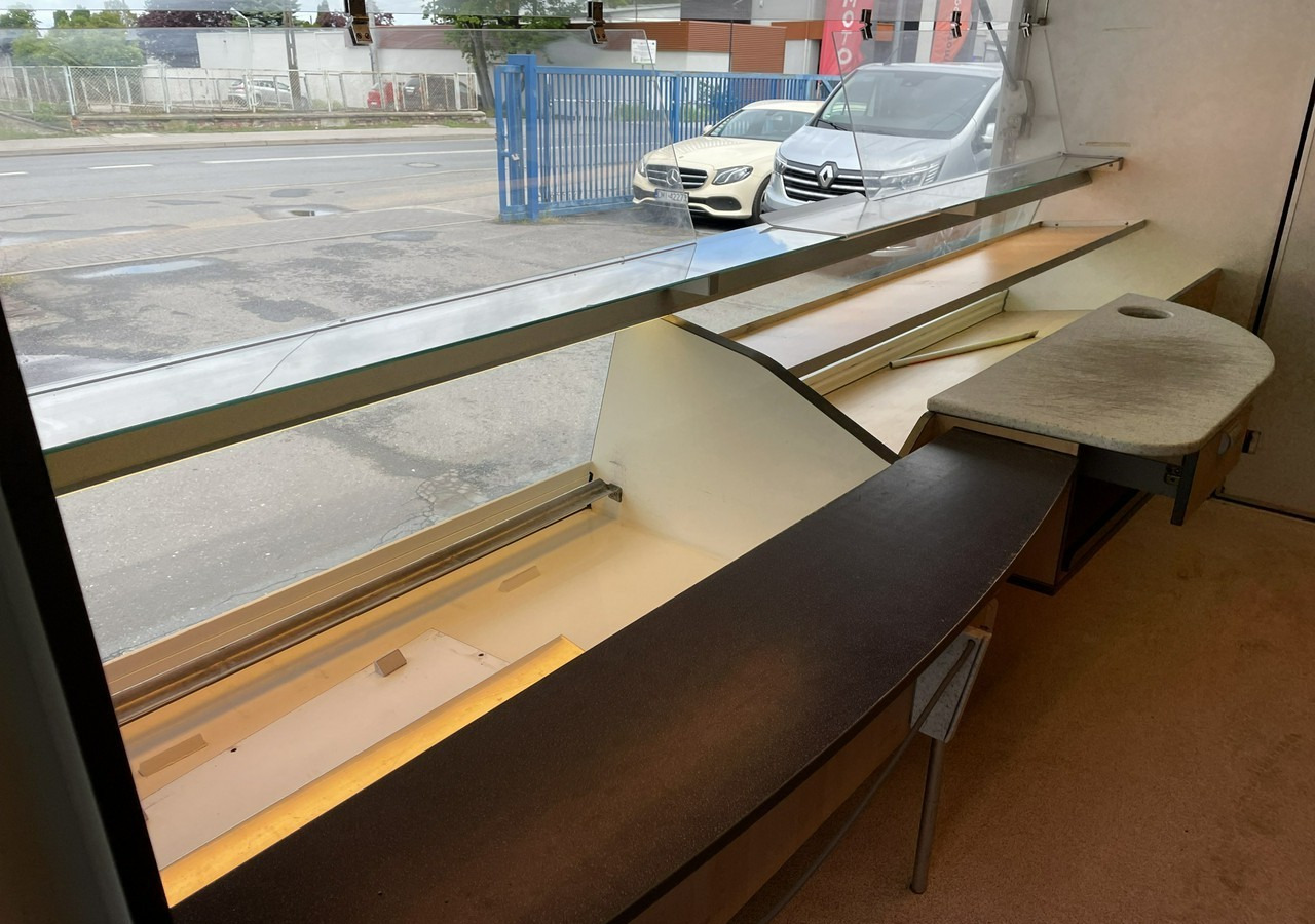 Pojazdná predajňa Fiat Ducato Autosklep pieczywa Gastronomiczny Food Truck Foodtruck sklep Borco: obrázok 10 Pojazdná predajňa Fiat Ducato Autosklep pieczywa Gastronomiczny Food Truck Foodtruck sklep Borco: obrázok 10