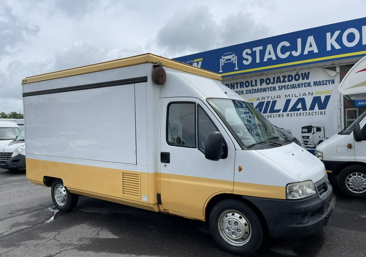 Pojazdná predajňa Fiat Ducato Autosklep pieczywa Gastronomiczny Food Truck Foodtruck sklep Borco: obrázok 13 Pojazdná predajňa Fiat Ducato Autosklep pieczywa Gastronomiczny Food Truck Foodtruck sklep Borco: obrázok 13
