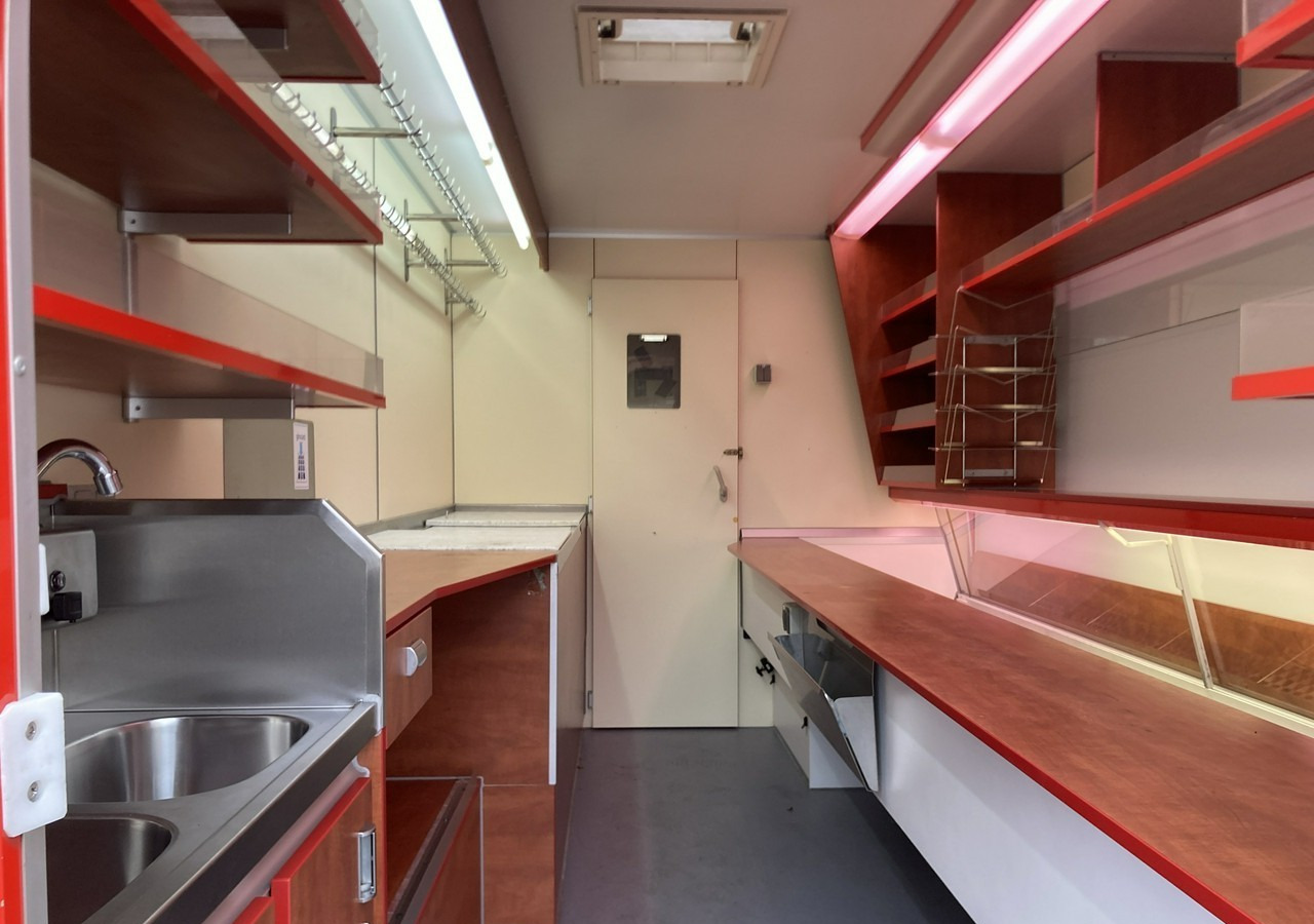 Fiat Ducato Autosklep wędliny Gastronomiczny Food Truck Foodtruck sklep Borco 20 - Pojazdná predajňa: obrázok 2 Fiat Ducato Autosklep wędliny Gastronomiczny Food Truck Foodtruck sklep Borco 20 - Pojazdná predajňa: obrázok 2