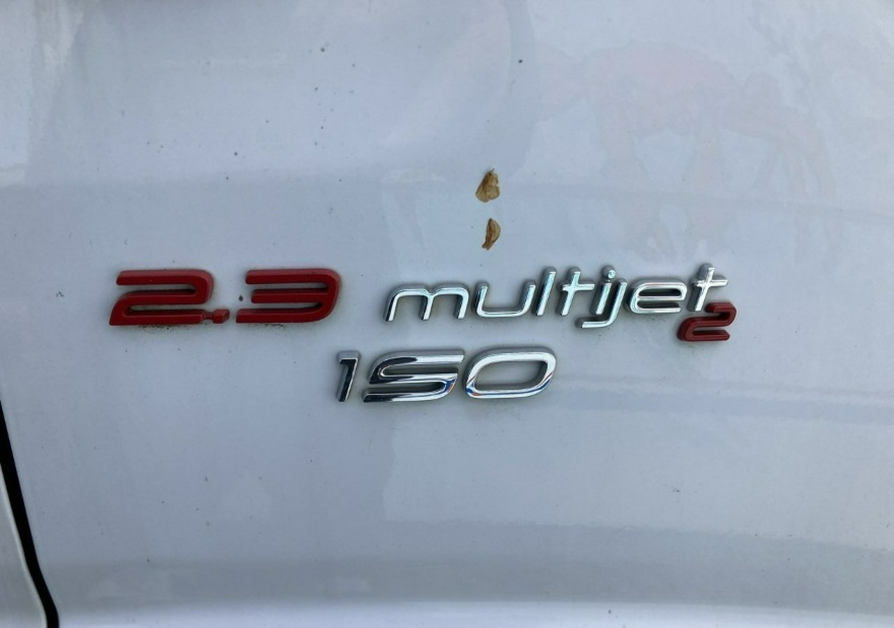 Furgon Fiat Ducato Ducato 2.3 JTD-150KM Mega Max 6-biegów Klima Kamera 2017: obrázok 8 Furgon Fiat Ducato Ducato 2.3 JTD-150KM Mega Max 6-biegów Klima Kamera 2017: obrázok 8