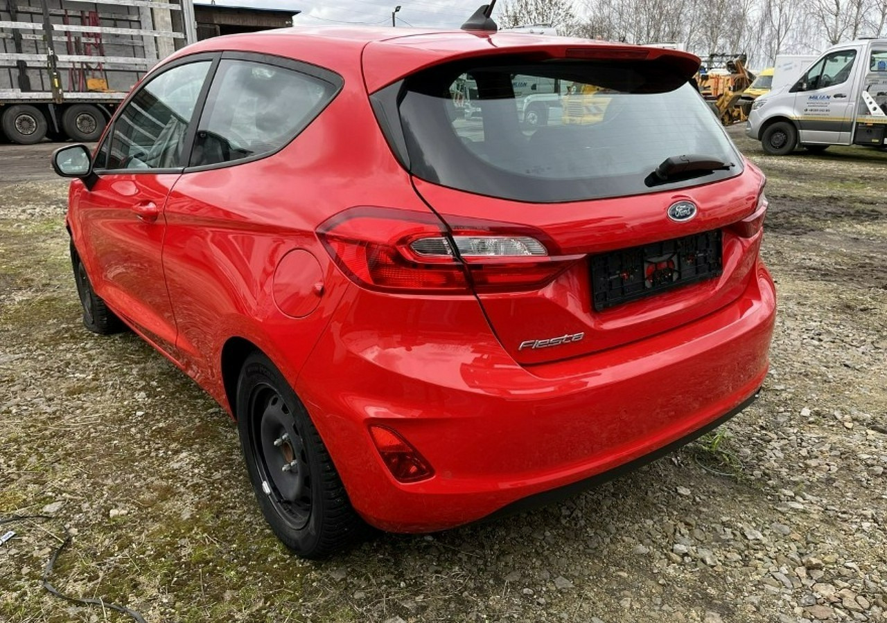 Ford Fiesta IX LIFT 1.1 Benzyna 75KM Klima Carplay Pakiet Winter Cool&Connect 2021 - Hatchback: obrázok 1 Ford Fiesta IX LIFT 1.1 Benzyna 75KM Klima Carplay Pakiet Winter Cool&Connect 2021 - Hatchback: obrázok 1