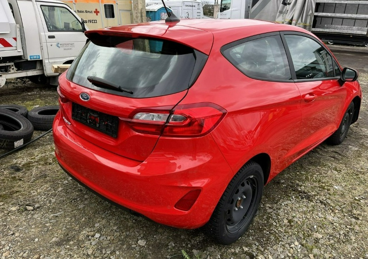 Ford Fiesta IX LIFT 1.1 Benzyna 75KM Klima Carplay Pakiet Winter Cool&Connect 2021 - Hatchback: obrázok 2 Ford Fiesta IX LIFT 1.1 Benzyna 75KM Klima Carplay Pakiet Winter Cool&Connect 2021 - Hatchback: obrázok 2