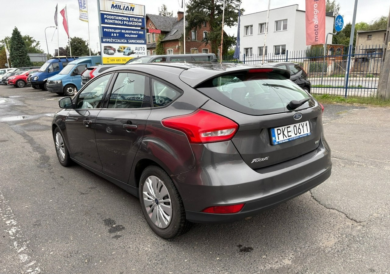 Ford Focus III Focus 1.0 EcoBoost Klima Salon PL 2015 - Hatchback: obrázok 5 Ford Focus III Focus 1.0 EcoBoost Klima Salon PL 2015 - Hatchback: obrázok 5