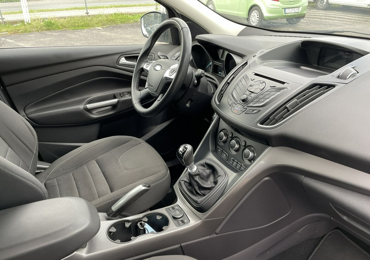 Ford Kuga II Ford Kuga 1.5 EcoBoost Bogate wyposażenie 63558km Model 2016 - SUV: obrázok 4 Ford Kuga II Ford Kuga 1.5 EcoBoost Bogate wyposażenie 63558km Model 2016 - SUV: obrázok 4