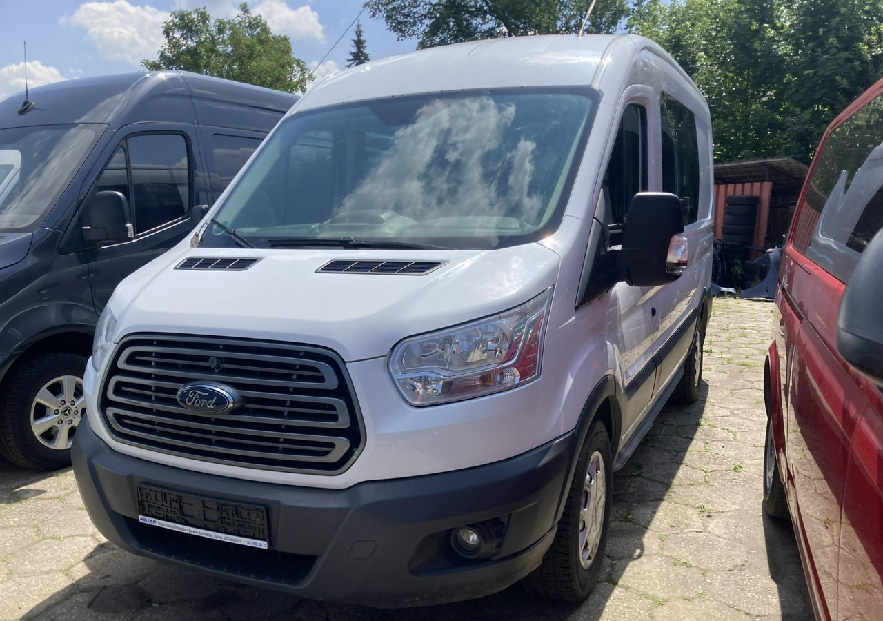 Ford Transit Transit 7- osobowy Brygadówka dokka doka 2016 - Dodávkа s dvojitou kabínou: obrázok 2 Ford Transit Transit 7- osobowy Brygadówka dokka doka 2016 - Dodávkа s dvojitou kabínou: obrázok 2