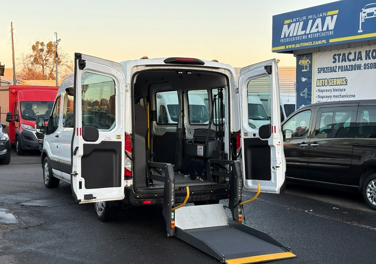 Ford Transit VIII Transit do przewozu Niepełnosprawnych 3 Wózki inwalida Rrampa 2020 - Automobil: obrázok 1 Ford Transit VIII Transit do przewozu Niepełnosprawnych 3 Wózki inwalida Rrampa 2020 - Automobil: obrázok 1