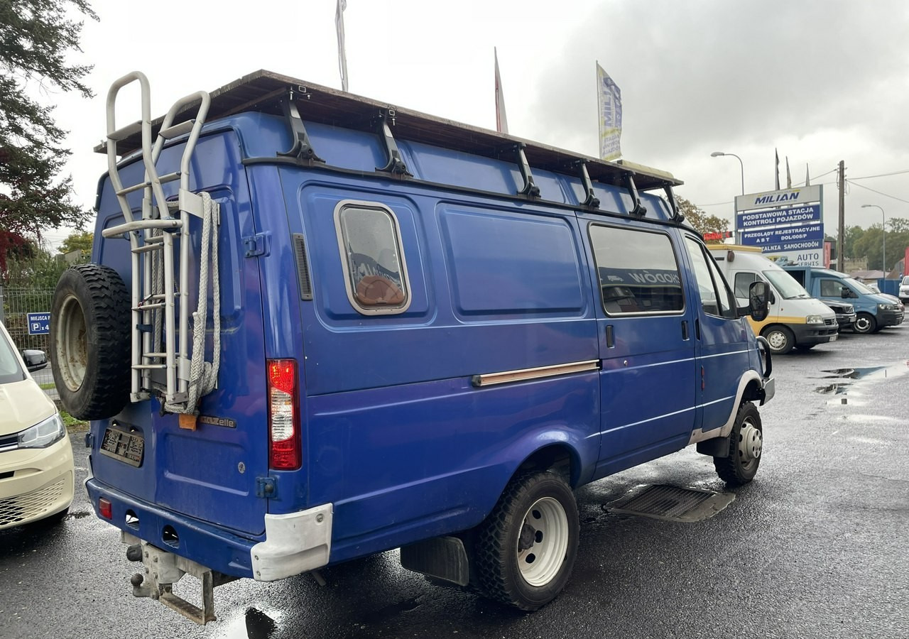 Gaz Gazela Gaz Gazelle Kamper furgon 4X4 benzyna + GAZ LPG Solar 94329km 2010 - Furgon: obrázok 4 Gaz Gazela Gaz Gazelle Kamper furgon 4X4 benzyna + GAZ LPG Solar 94329km 2010 - Furgon: obrázok 4