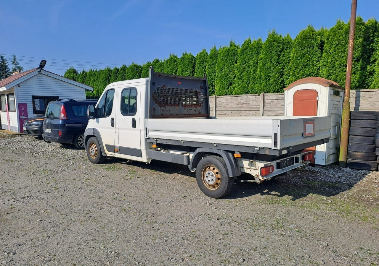 Peugeot Boxer Peugeot Boxer 2.0-130KM klima dokka Brygadówka doka 122tkm 2017 - Iné stroje: obrázok 4 Peugeot Boxer Peugeot Boxer 2.0-130KM klima dokka Brygadówka doka 122tkm 2017 - Iné stroje: obrázok 4