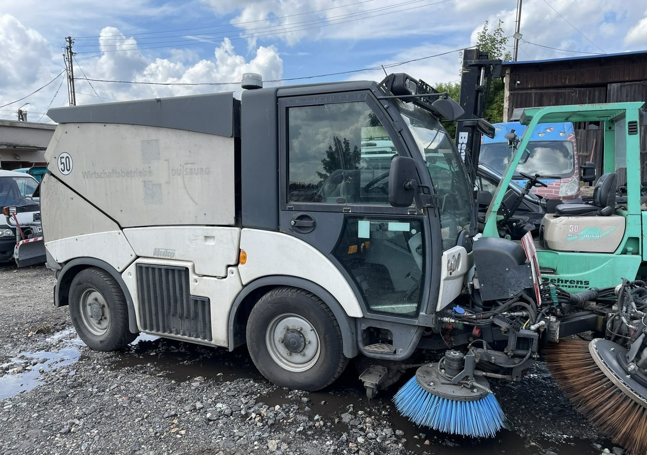 Inna Inny Hako Citymaster 2000 Zamiatarka 2016 - Zametacie vozidlo: obrázok 4 Inna Inny Hako Citymaster 2000 Zamiatarka 2016 - Zametacie vozidlo: obrázok 4