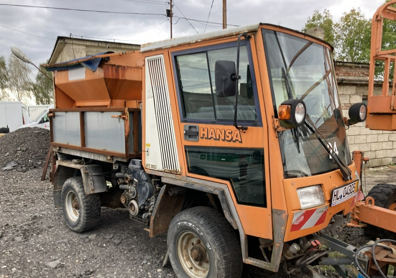 Inna Inny Hansa 4X4 pług posypywarka wywrotka - Vozidlo na odpratávanie snehu: obrázok 2 Inna Inny Hansa 4X4 pług posypywarka wywrotka - Vozidlo na odpratávanie snehu: obrázok 2