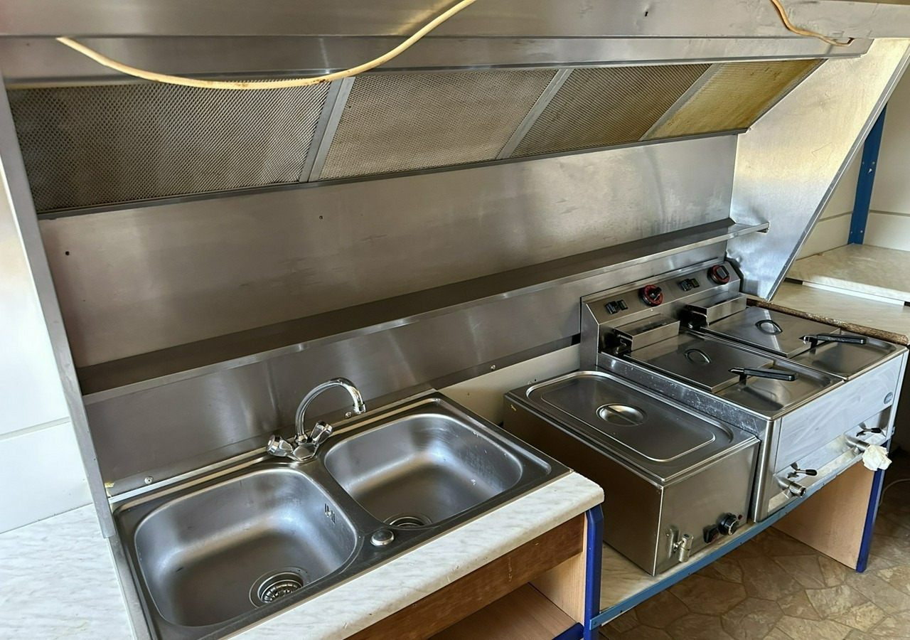 Inna Inny Smażalnia ryb Autosklep Gastronomiczna food truck foodtruck sklep 20 - Predajná príves: obrázok 3 Inna Inny Smażalnia ryb Autosklep Gastronomiczna food truck foodtruck sklep 20 - Predajná príves: obrázok 3