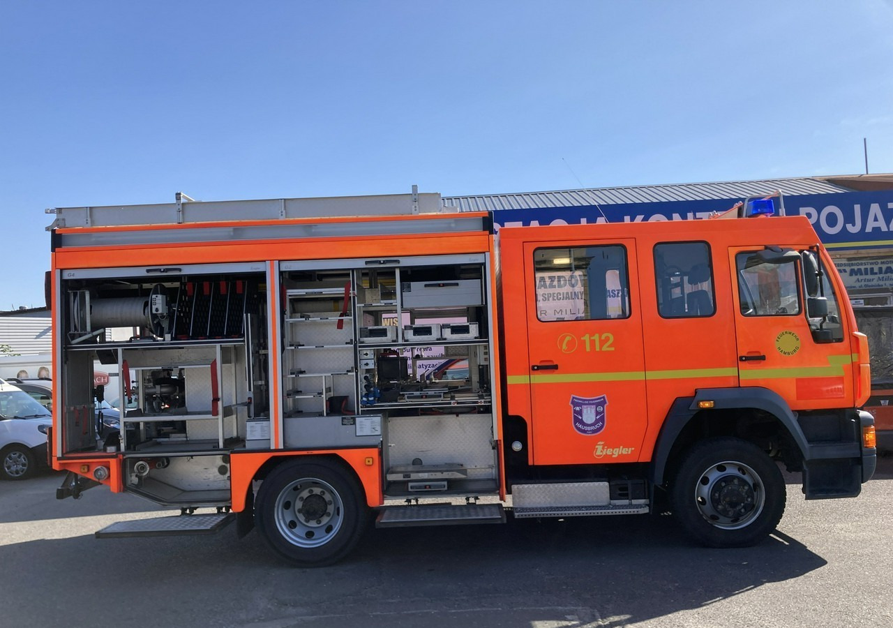 MAN MAN 15,250 Straż pożarna gaśnicza 9-osobowa 4X4 Wóz strażacki MAN 15,250 Straż pożarna gaśnicza 9-osobowa 4X4 Wóz strażacki - Hasičské vozidlo: obrázok 2 MAN MAN 15,250 Straż pożarna gaśnicza 9-osobowa 4X4 Wóz strażacki MAN 15,250 Straż pożarna gaśnicza 9-osobowa 4X4 Wóz strażacki - Hasičské vozidlo: obrázok 2