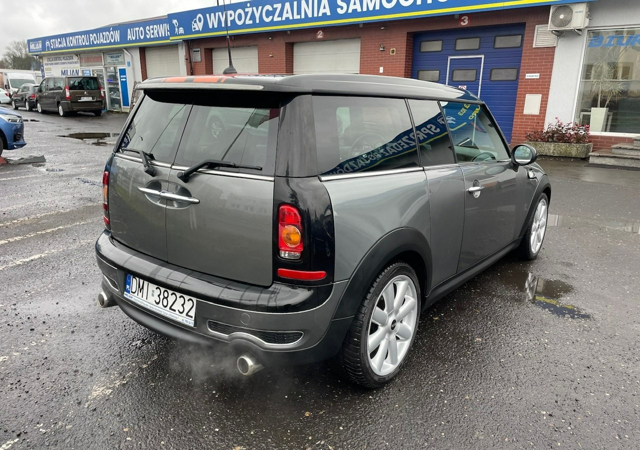 MINI Clubman I Clubman S 1.6 174KM Bogate wyposażenie 96tKM 2009 - Hatchback: obrázok 4 MINI Clubman I Clubman S 1.6 174KM Bogate wyposażenie 96tKM 2009 - Hatchback: obrázok 4