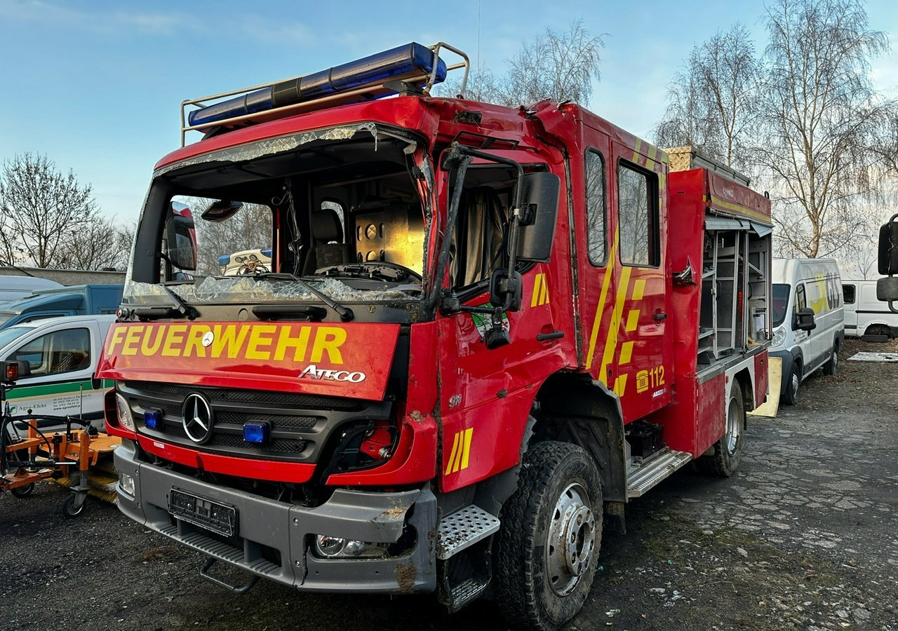 Mercedes-Benz Inny Mercedes-Benz Atego 918 Straż Pożarna 4X4 2006 - Hasičské vozidlo: obrázok 5 Mercedes-Benz Inny Mercedes-Benz Atego 918 Straż Pożarna 4X4 2006 - Hasičské vozidlo: obrázok 5