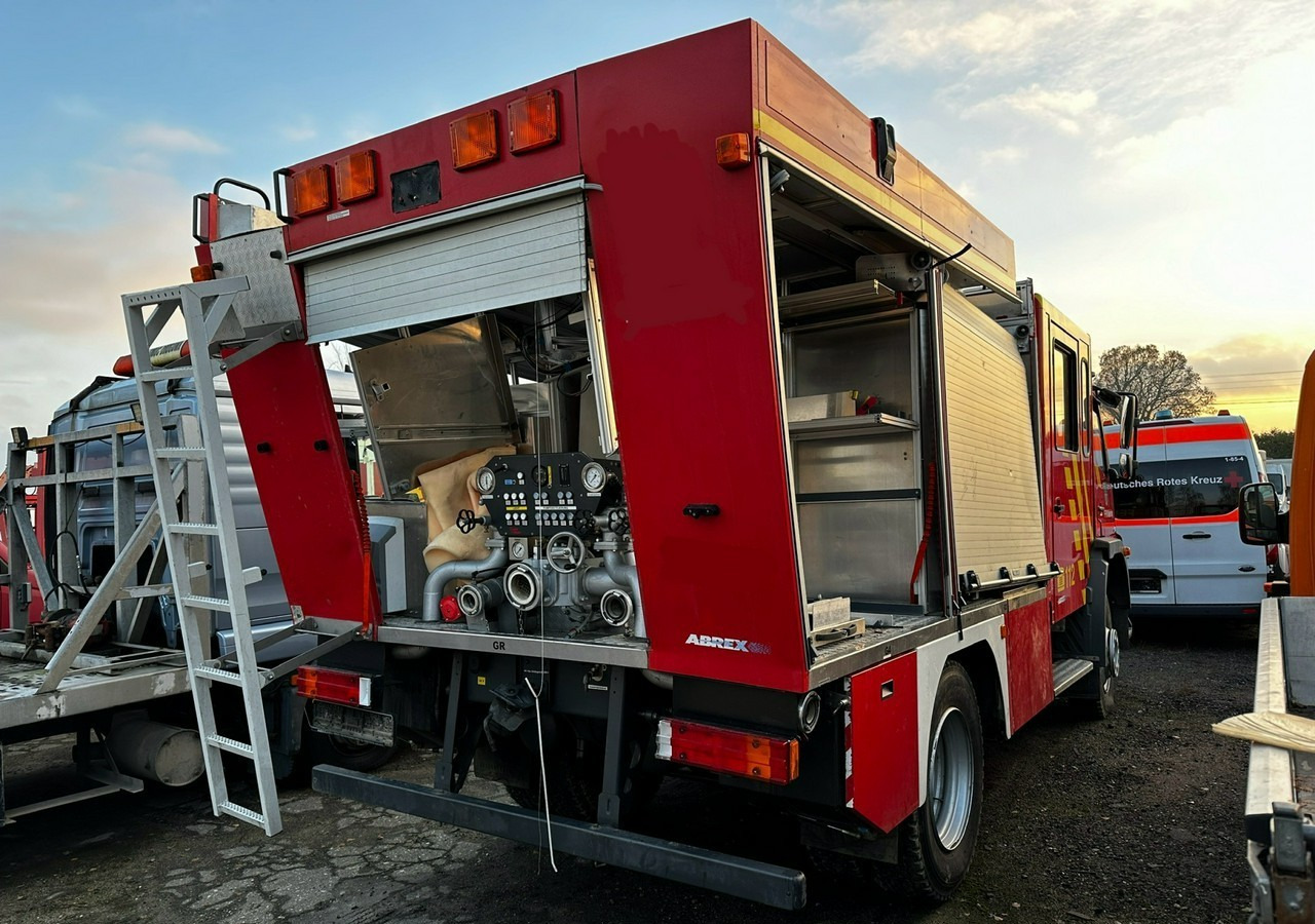 Mercedes-Benz Inny Mercedes-Benz Atego 918 Straż Pożarna 4X4 2006 - Hasičské vozidlo: obrázok 3 Mercedes-Benz Inny Mercedes-Benz Atego 918 Straż Pożarna 4X4 2006 - Hasičské vozidlo: obrázok 3