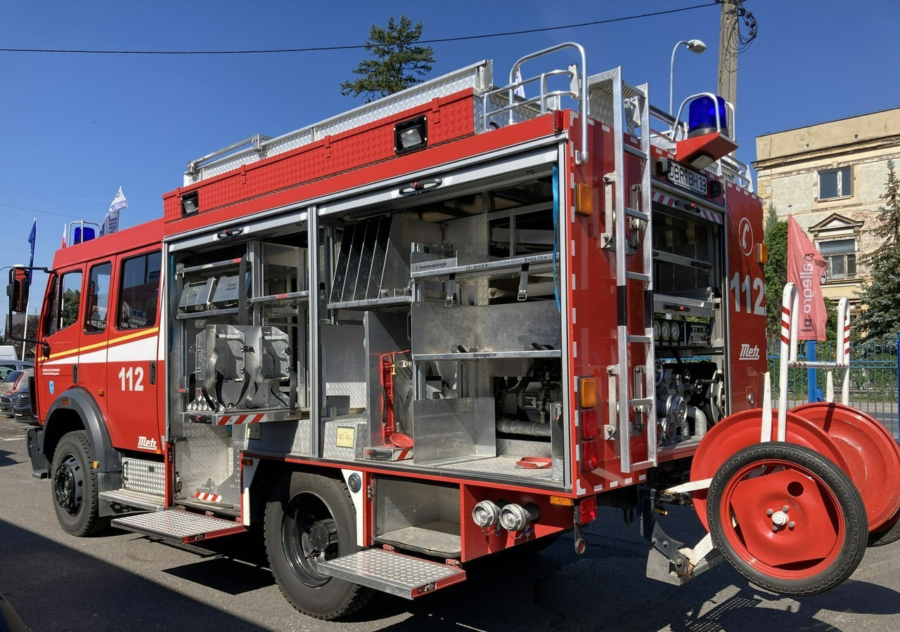 Mercedes-Benz Inny Mercedes-Benz Mercedes 1224 Straż Pożarna Gaśnicza 4X4 Metz 97 - Hasičské vozidlo: obrázok 5 Mercedes-Benz Inny Mercedes-Benz Mercedes 1224 Straż Pożarna Gaśnicza 4X4 Metz 97 - Hasičské vozidlo: obrázok 5
