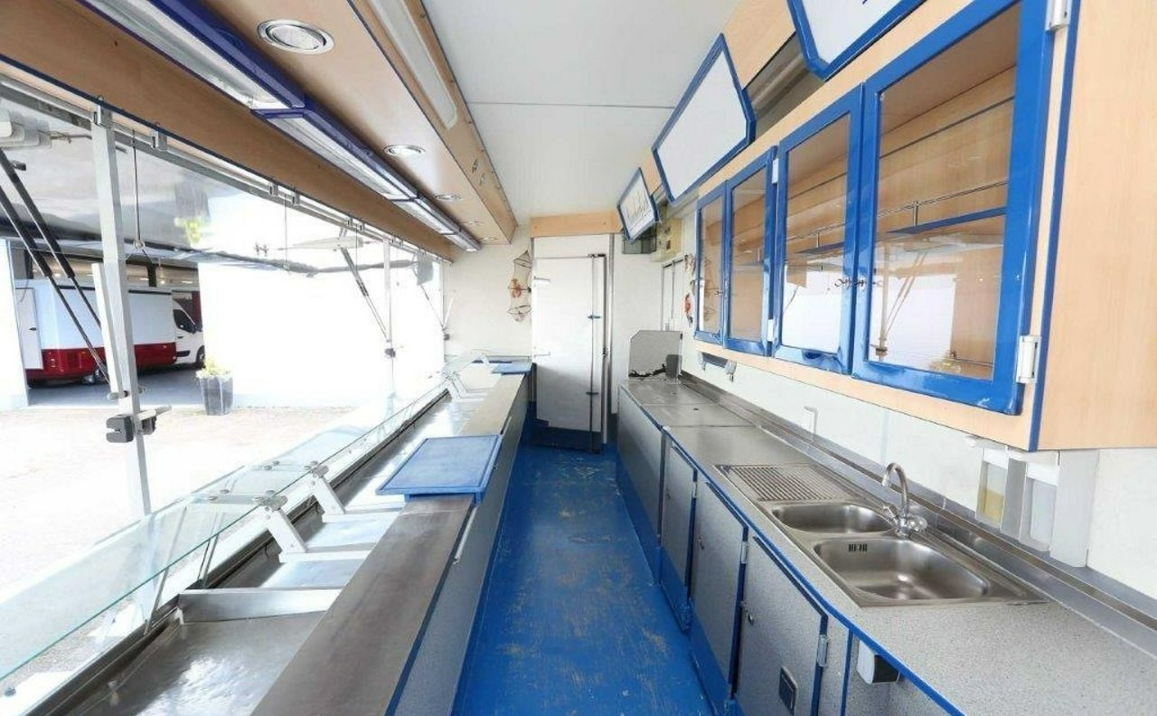 Mercedes-Benz Inny Mercedes-Benz Vario Autosklep Ryb Gastronomiczny Food Truck Foodtruck Sklep Borco - Pojazdná predajňa: obrázok 5 Mercedes-Benz Inny Mercedes-Benz Vario Autosklep Ryb Gastronomiczny Food Truck Foodtruck Sklep Borco - Pojazdná predajňa: obrázok 5