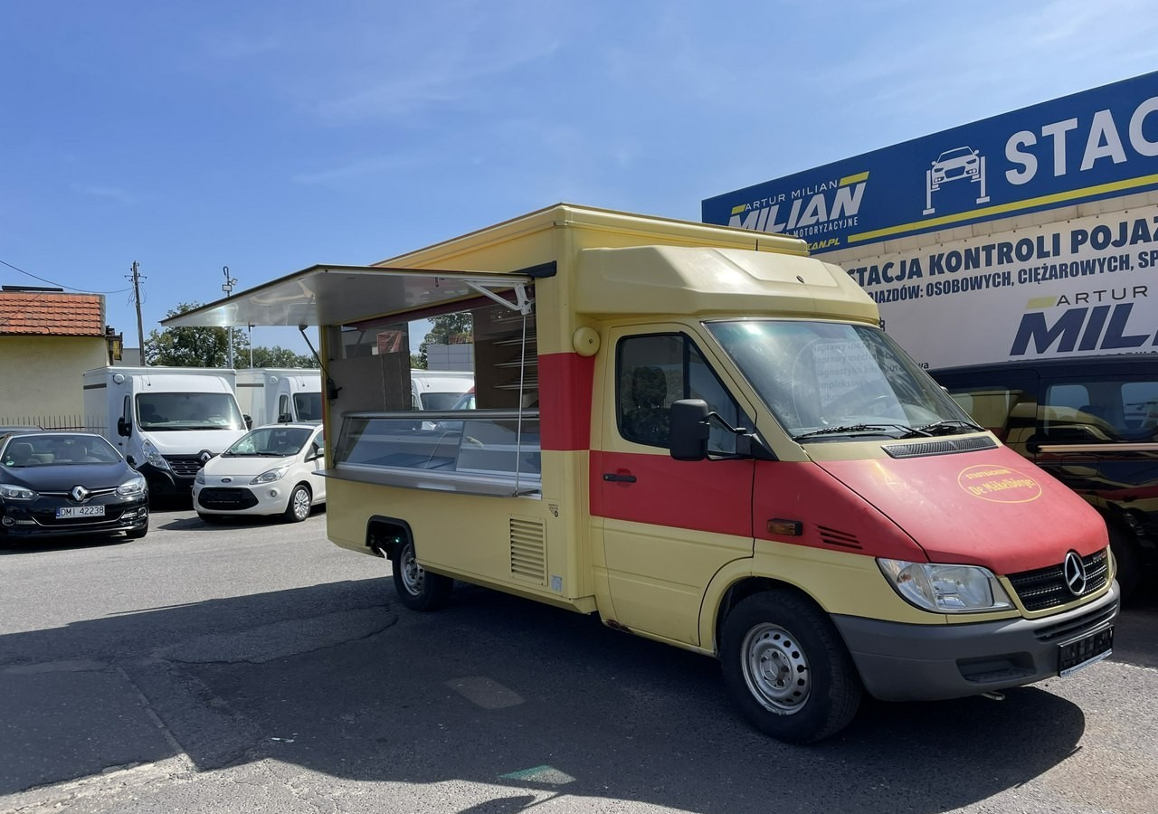 Mercedes-Benz Sprinter Autosklep piec Sklep Gastronomiczny Food Truck Foodtruck bar BORCO20 - Pojazdná predajňa: obrázok 2 Mercedes-Benz Sprinter Autosklep piec Sklep Gastronomiczny Food Truck Foodtruck bar BORCO20 - Pojazdná predajňa: obrázok 2