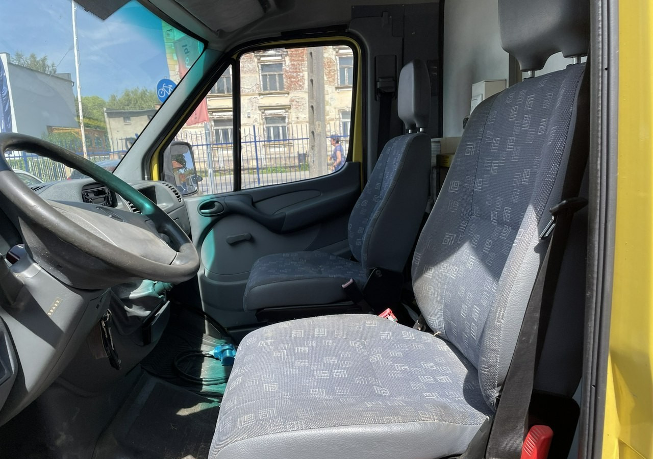 Pojazdná predajňa Mercedes-Benz Sprinter Autosklep piec Sklep Gastronomiczny Food Truck Foodtruck bar BORCO20: obrázok 10