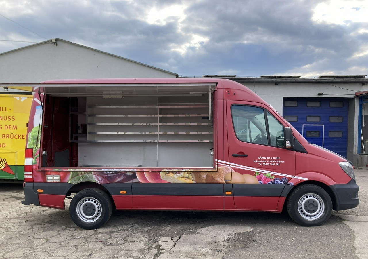 Mercedes-Benz Sprinter Sprinter Autosklep sklep bar Gastronomiczny Food Truck Foodtruck 201 - Pojazdná predajňa: obrázok 2 Mercedes-Benz Sprinter Sprinter Autosklep sklep bar Gastronomiczny Food Truck Foodtruck 201 - Pojazdná predajňa: obrázok 2