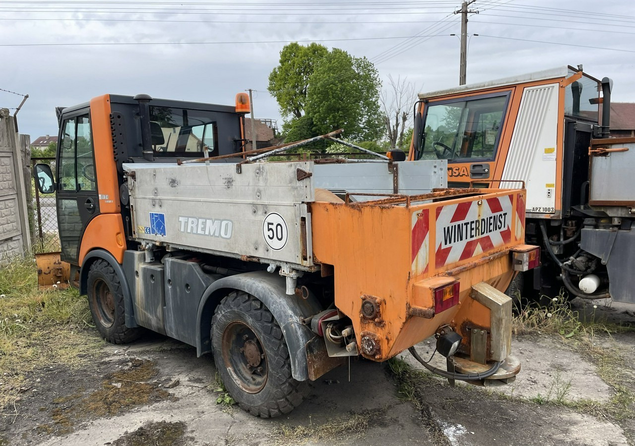 Multicar Inny Multicar Multicar 4X4 TREMO X56 Wywrotka odśnieżarka posypywarka odkurzacz - Sklápač: obrázok 4 Multicar Inny Multicar Multicar 4X4 TREMO X56 Wywrotka odśnieżarka posypywarka odkurzacz - Sklápač: obrázok 4