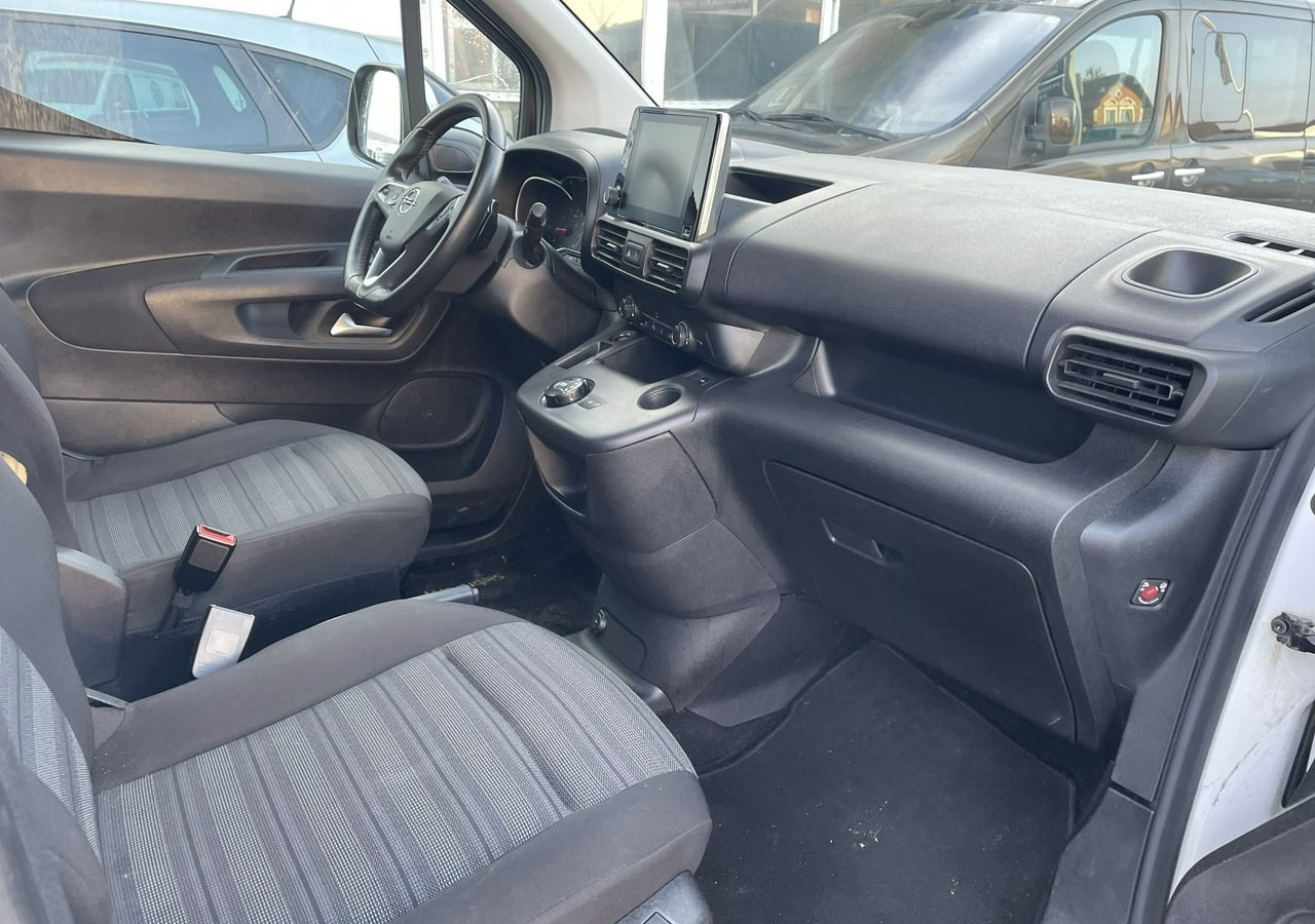 Opel Combo IV Combo Life Combo Life Maxi Niepełnosprawnych inwalida rampa PFRON Model - Kombi: obrázok 4 Opel Combo IV Combo Life Combo Life Maxi Niepełnosprawnych inwalida rampa PFRON Model - Kombi: obrázok 4