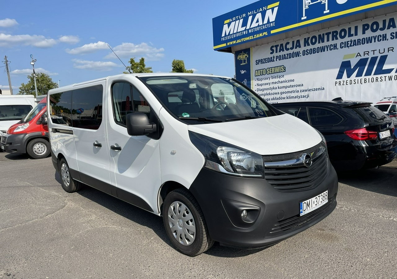 Opel Vivaro III Vivaro L2H1 LONG 1.6CDTI 121KM 2xKLIMA 9-osobowy 2019 Bezwypadkowy - Automobil: obrázok 2 Opel Vivaro III Vivaro L2H1 LONG 1.6CDTI 121KM 2xKLIMA 9-osobowy 2019 Bezwypadkowy - Automobil: obrázok 2
