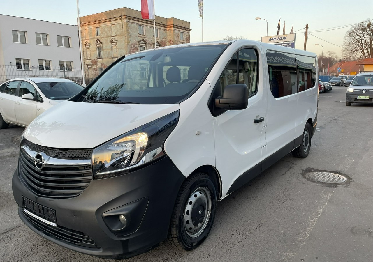 Opel Vivaro Opel Vivaro dla Niepełnosprawnych inwalida Rampa Model 2019 - Automobil: obrázok 2 Opel Vivaro Opel Vivaro dla Niepełnosprawnych inwalida Rampa Model 2019 - Automobil: obrázok 2