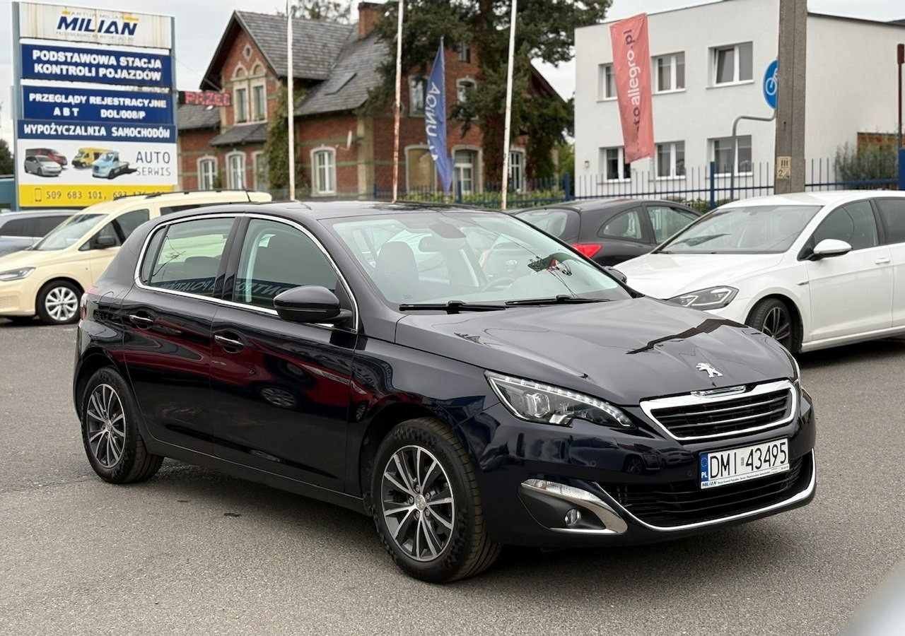 Peugeot 308 II Peugeot 308 HB 1.6HDI 85tkm FullLed Navi Klima 2016 - Hatchback: obrázok 1 Peugeot 308 II Peugeot 308 HB 1.6HDI 85tkm FullLed Navi Klima 2016 - Hatchback: obrázok 1