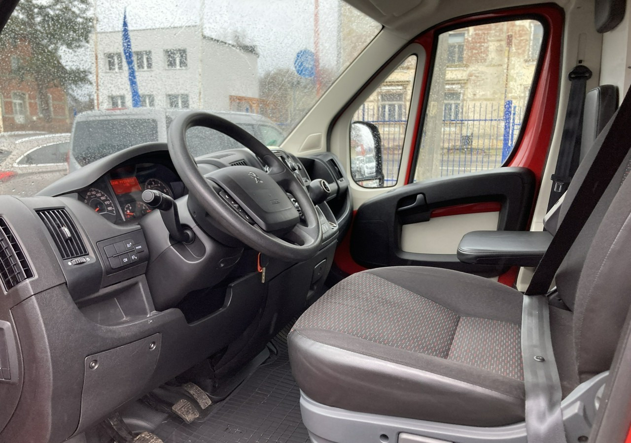Peugeot Boxer Autosklep pieczywa Gastronomiczny Food Truck Foodtruck sklep 2018 - Pojazdná predajňa: obrázok 4 Peugeot Boxer Autosklep pieczywa Gastronomiczny Food Truck Foodtruck sklep 2018 - Pojazdná predajňa: obrázok 4