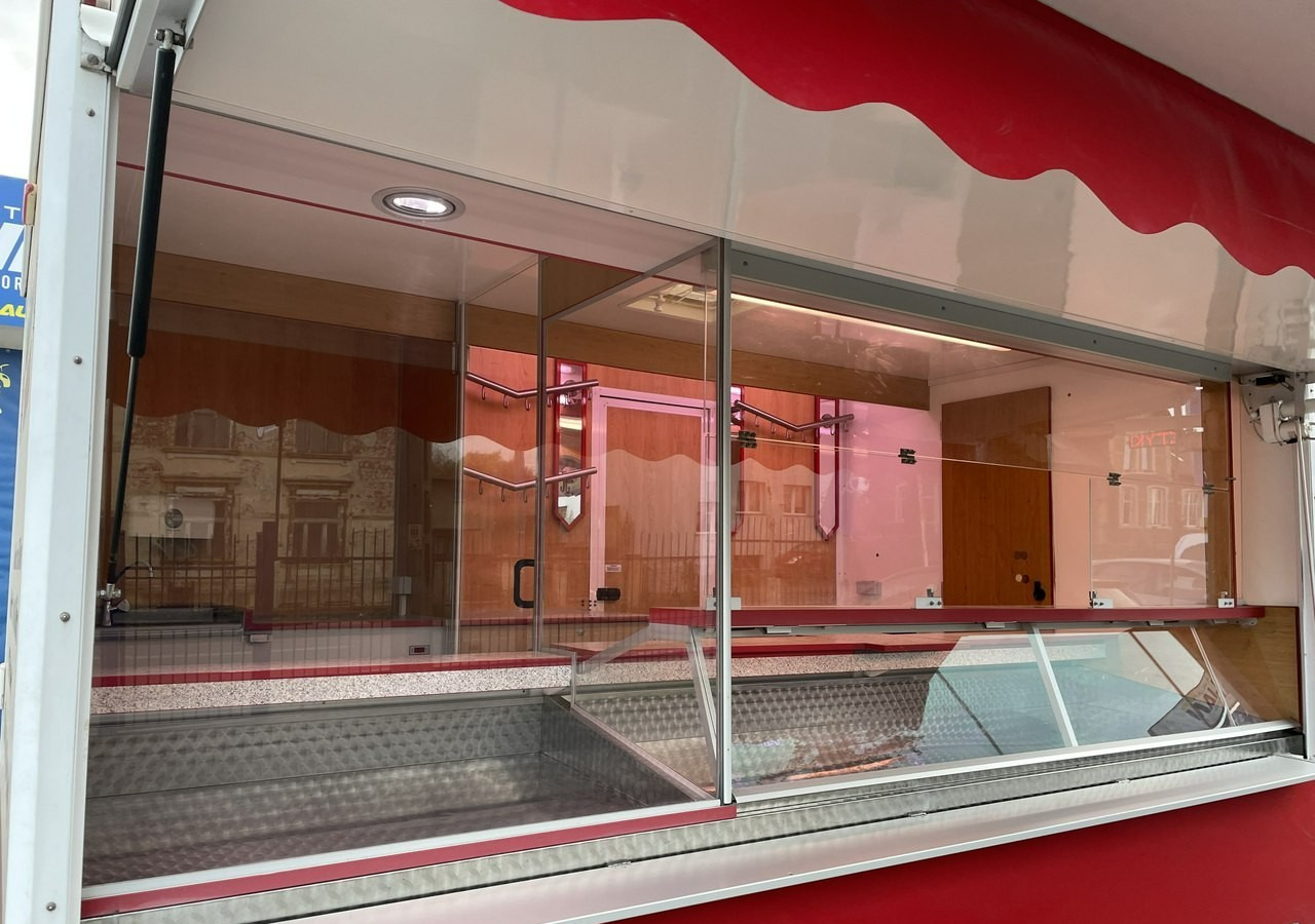 Renault Master Autosklep Wędli Gastronomiczny Food Truck Foodtruck sklep W-zasil 20 - Pojazdná predajňa: obrázok 3 Renault Master Autosklep Wędli Gastronomiczny Food Truck Foodtruck sklep W-zasil 20 - Pojazdná predajňa: obrázok 3