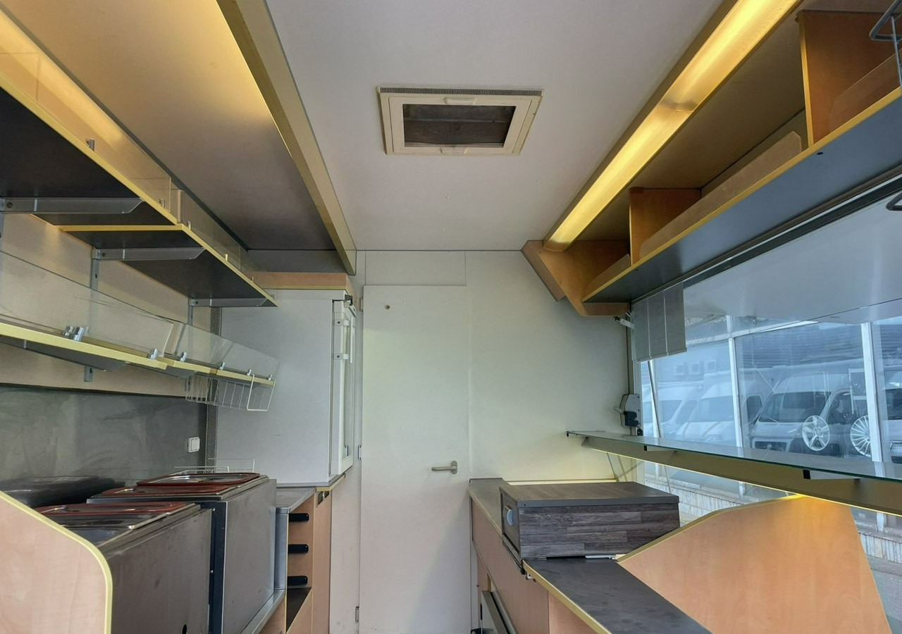 Renault Master Autosklep Wędli-pie Gastronomiczny Food Truck Foodtruck Sklep bar 20 - Pojazdná predajňa: obrázok 4 Renault Master Autosklep Wędli-pie Gastronomiczny Food Truck Foodtruck Sklep bar 20 - Pojazdná predajňa: obrázok 4