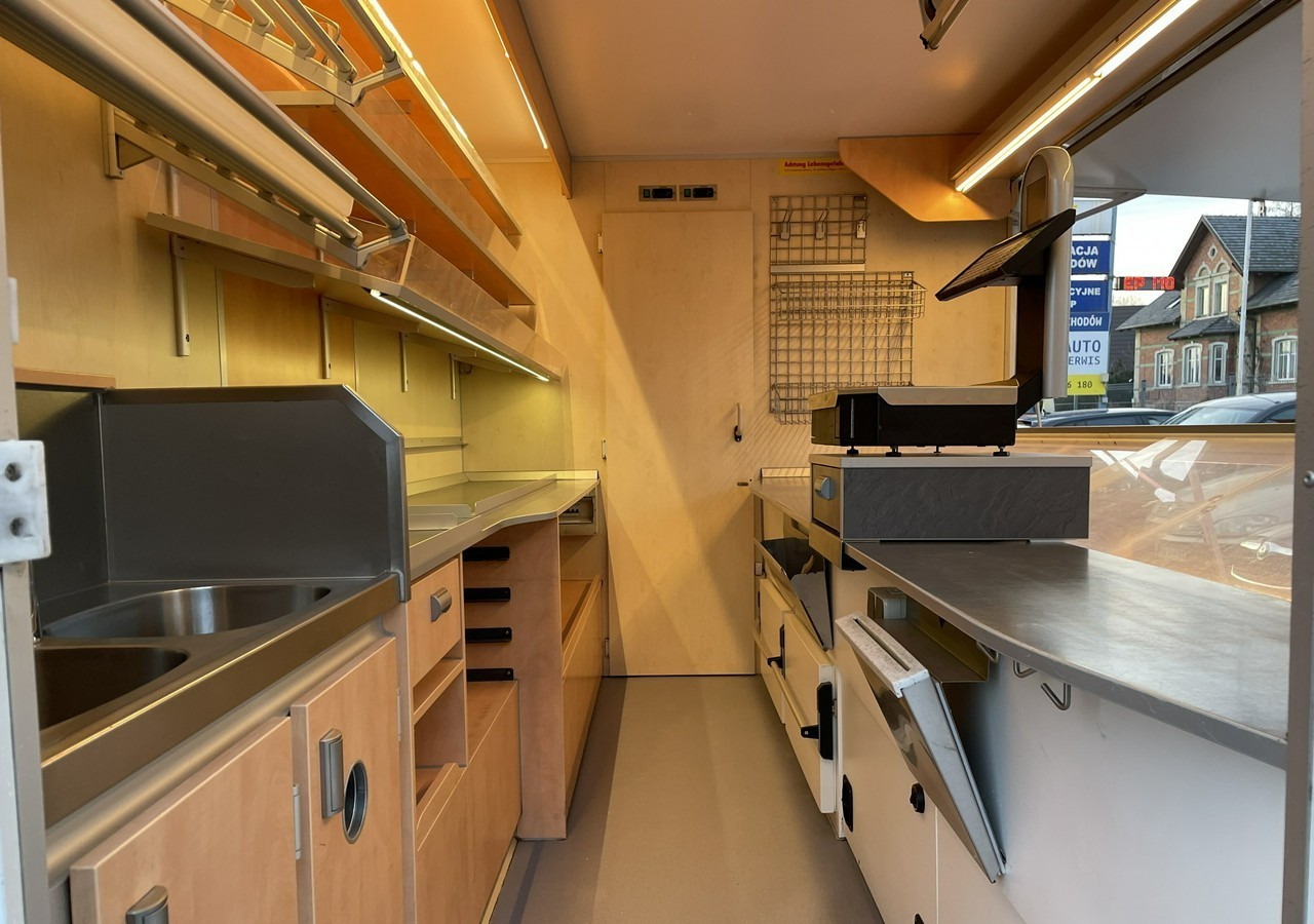 Renault Master Autosklep Wędlin Gastronomiczny Food Truck Foodtruck sklep BORCO 201 - Pojazdná predajňa: obrázok 2 Renault Master Autosklep Wędlin Gastronomiczny Food Truck Foodtruck sklep BORCO 201 - Pojazdná predajňa: obrázok 2