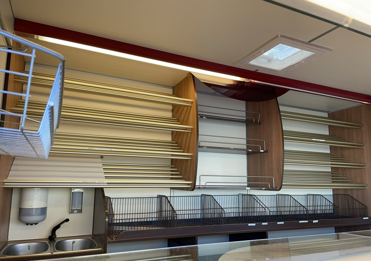 Renault Master Autosklep piecz Sklep Gastronomiczny Food Truck Foodtruck 117tkm Bor - Pojazdná predajňa: obrázok 2 Renault Master Autosklep piecz Sklep Gastronomiczny Food Truck Foodtruck 117tkm Bor - Pojazdná predajňa: obrázok 2